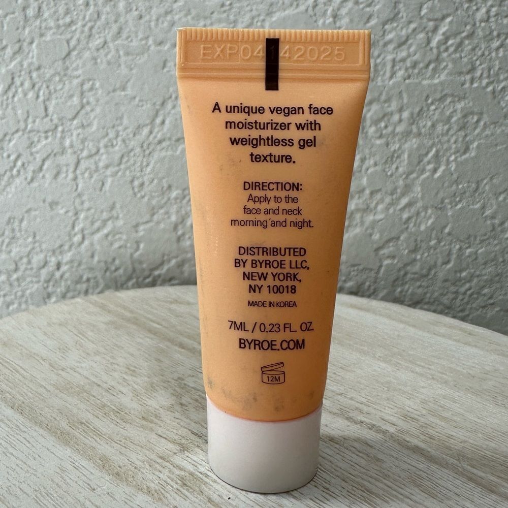$5โ ๐โByroe New York Tofu Gel CreamโMoisturizer - Picture 3 of 7